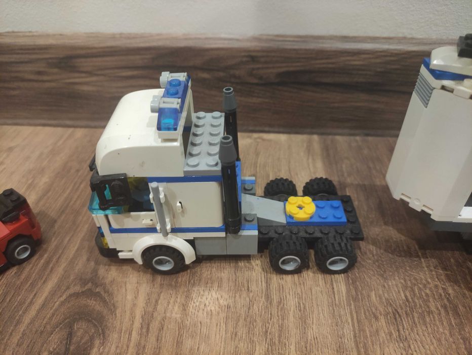 LEGO City 7288 Mobilna jednostka policji