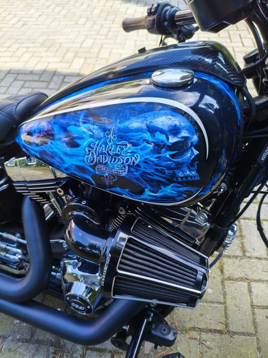 Harley Davidson breakaut FXSB 103 z 2014 roku