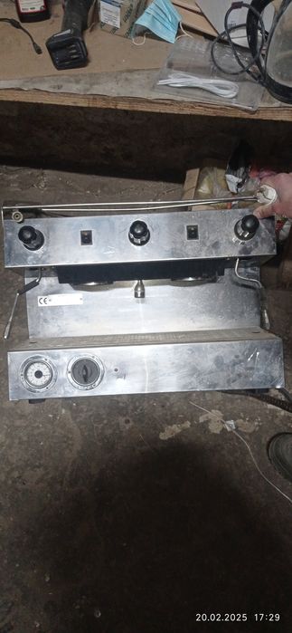 Продам кофемашина Sanremo