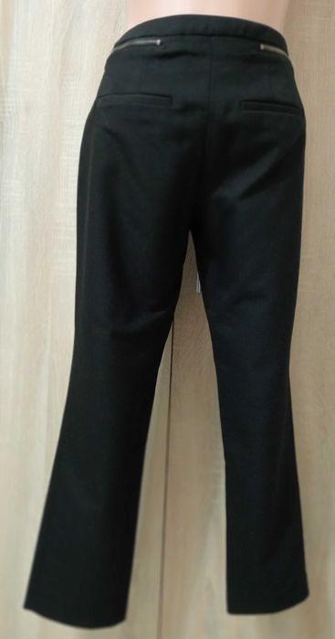 Штани жіночі вузькі ZARA BASIC чорні. Розмір S .