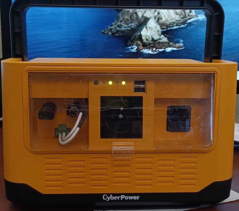 CyberPower Hybrid PV Inverter (CPSHB300ETR-FR)