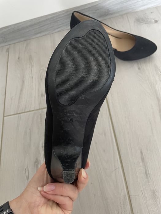 Buty na niskim obcasie 36