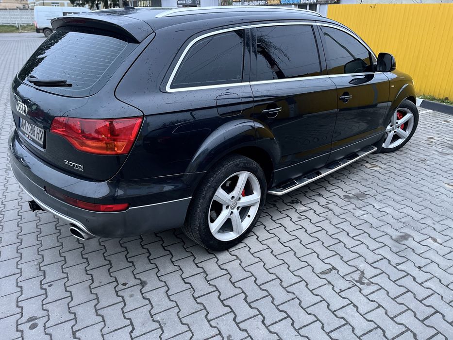 Продам власний автомобіль Audi Q7