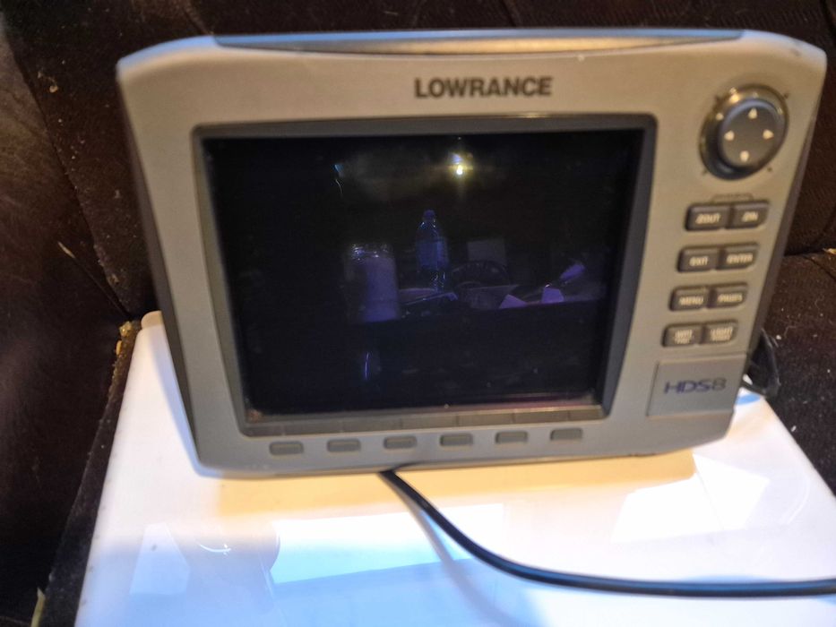 Lowrance HDS 8 echosonda ploter gps map
