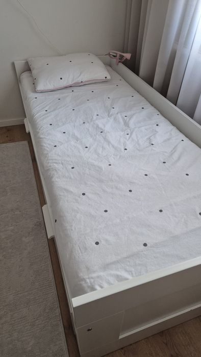 Cama individual/dupla BRIMNES com 2 gavetas + 2 colchões IKEA
