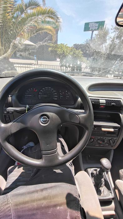 Opel Astra — fotografia 4