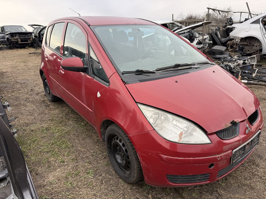 Авторозбірка Mitsubishi Colt  запчасини Мітсубіші Кольт
