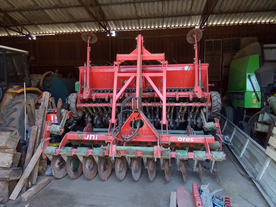 Agregat uprawowo siewny unia ares  siewnik talerzowy poznaniak 3m