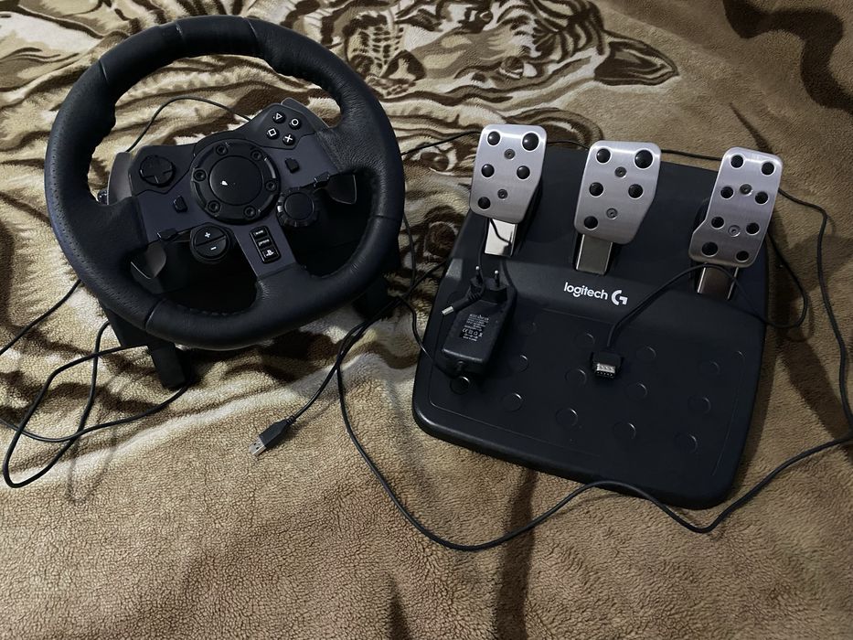 Volante Logitech G29 + Pedais | Excelente Estado | PS4/PS5/PC