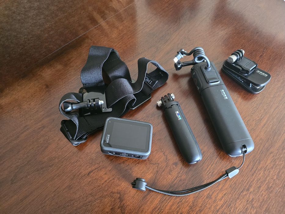 GoPro Hero 11Black + GoPro Volta + Extras