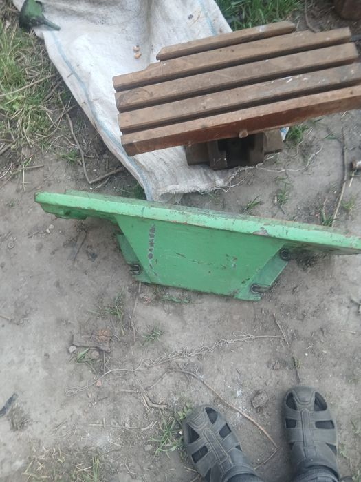 Фрезерный поворотный стол станина