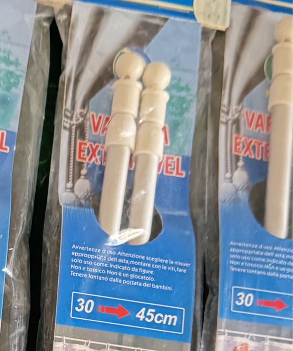 Varão extensivel para cortinas. 4 sets