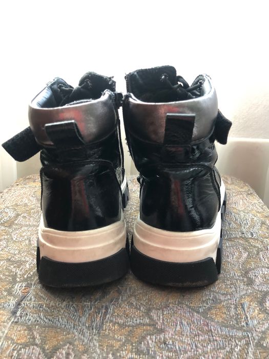 Взуття шкіряне, зручне для ніжки, без запаху! Виробник Турція-Alplion