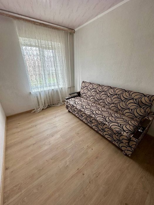 Оренда кімнати в гуртожитку зі своєю кухнею і санвузлом