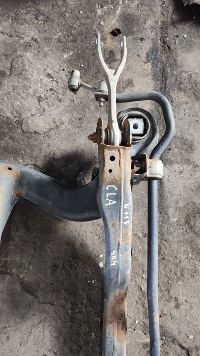 Belka tył tylna Mercedes CLA W117 C117 X117 4x4