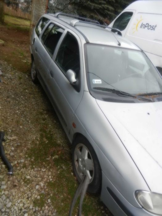 Renault Megane 1,9 DCi  2000r. 98 KM nowe wtryski