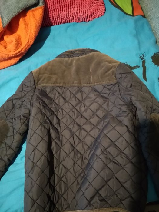 Продам куртки на мальчика