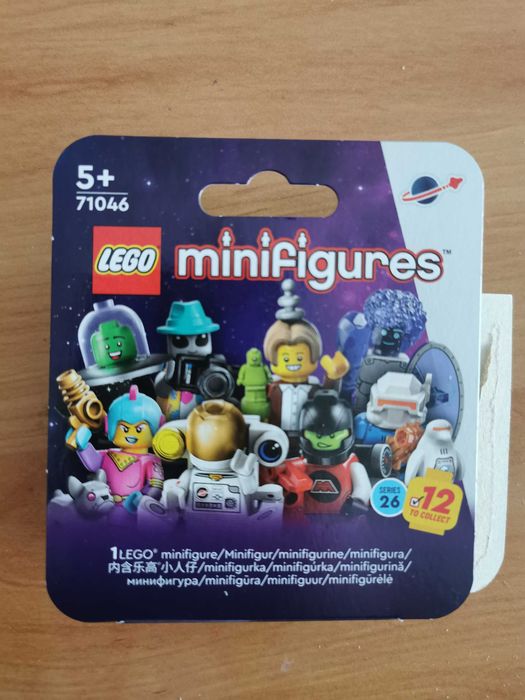 Lego Minifigura Série 26 - Enfermeira Android e Bebé espacial