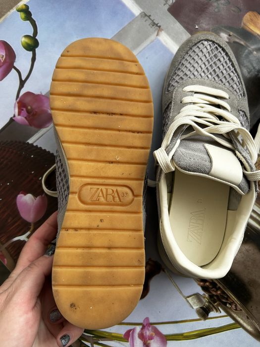 Кросівки ZARA , по устілці 23.5