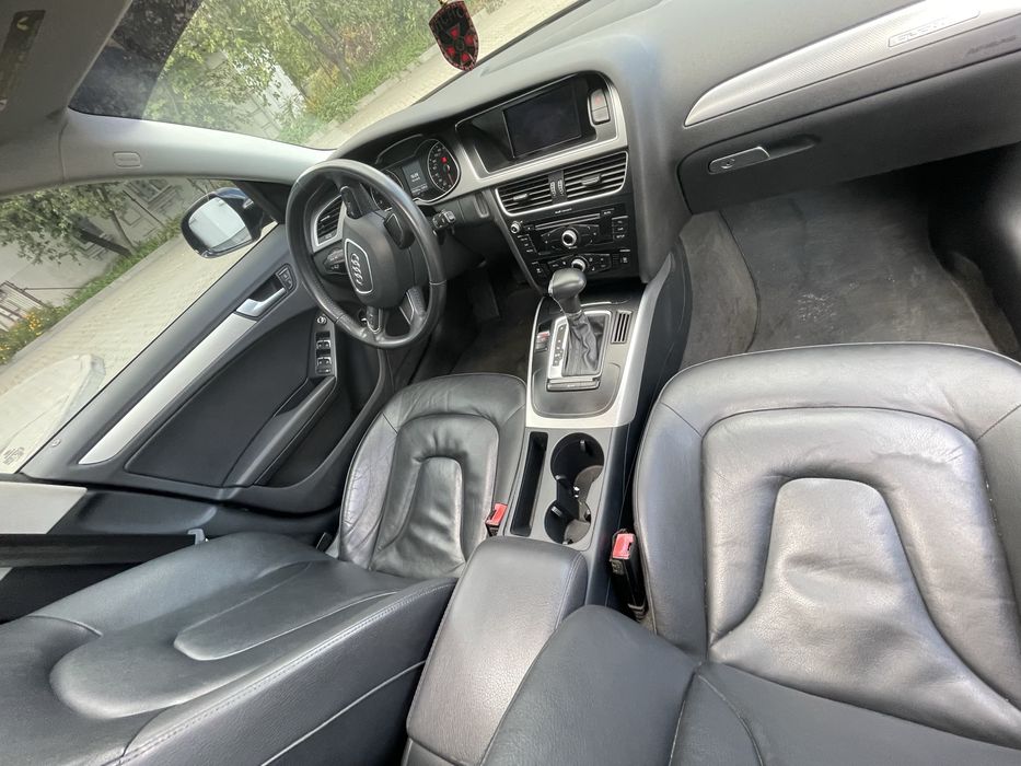 Audi a4 b8 рестайлинг !