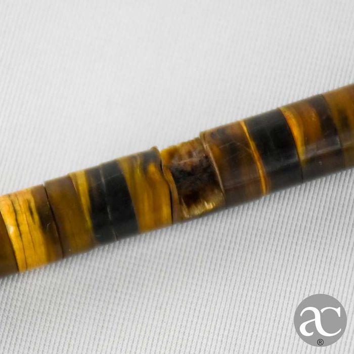 Cabo de sombrinha antigo em madeira com ponteira em prata