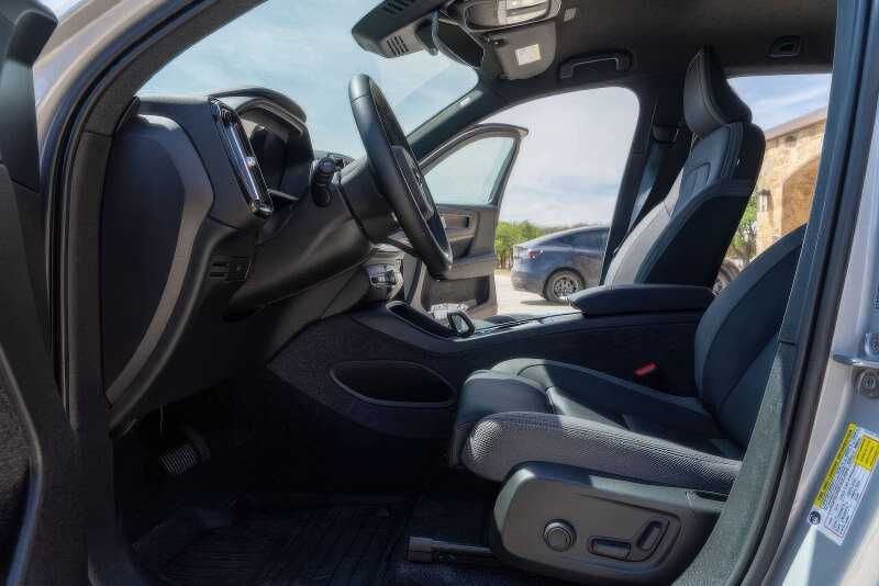 2024 Volvo XC40 Recharge Twin Core