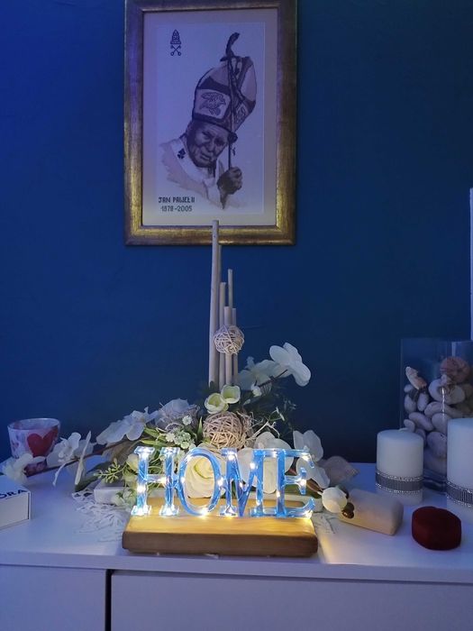 Lampka ozdobna nocna  z żywicy Home