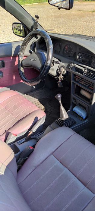 Toyota Corolla, carro robusto.