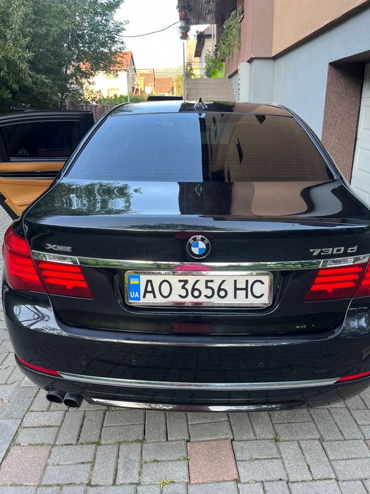 Автомобіль BMW 730D Drive
