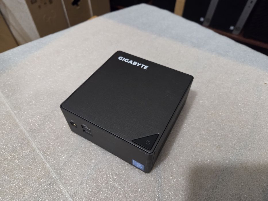 Неттоп міні ПК Intel NUC Gigabyte Pentium Silver J5005, DDR4