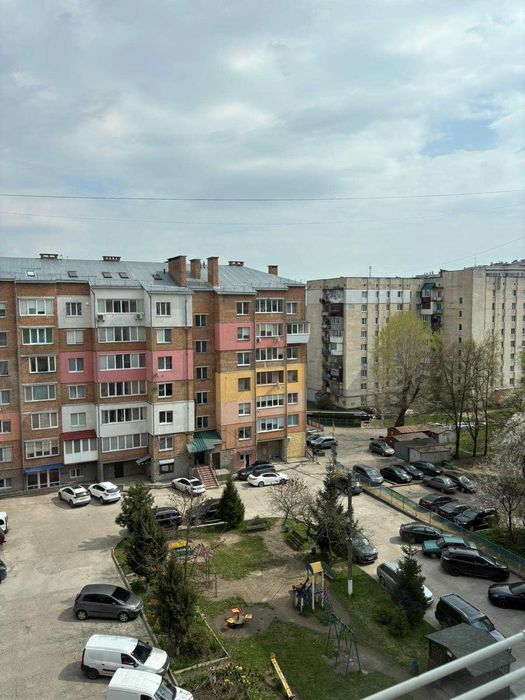 Виставка 1 кім кв під Держ програми!