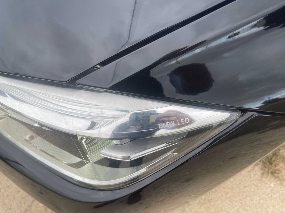 BMW 318d Touring F31 • Nacional • LED • Pele Bege • Teto Panorâmico e Elétrico
