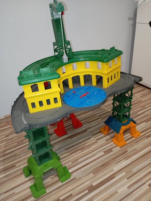 Tomek i przyjaciele, stacja zabawka kolejka