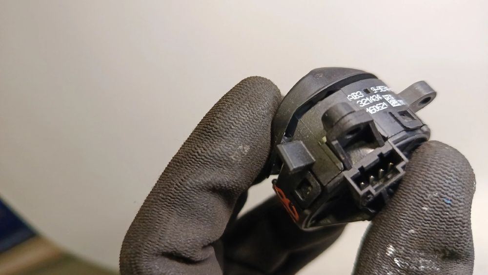 Comando / botão / interruptor multifunções FORD B-Max (JK)