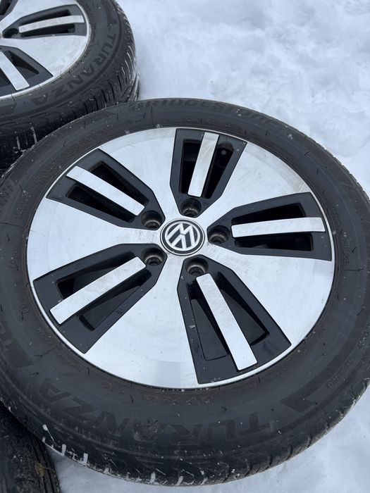 Диски Volkswagen Astona R16 e-golf з літьою гумою 205 55