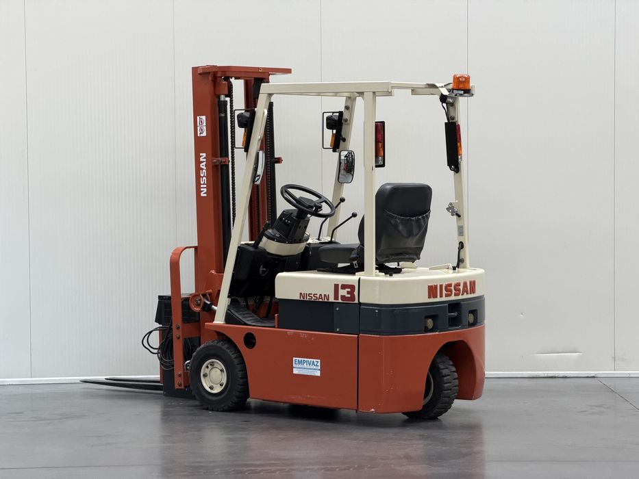 Empilhador Nissan 1300Kg - Elétrico