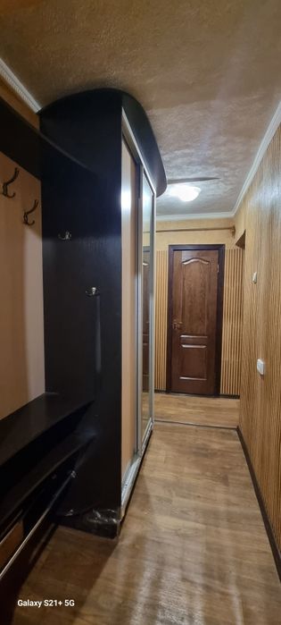 Гарна квартира на Таврійському.  Будинок цегла . Автономне опалення .