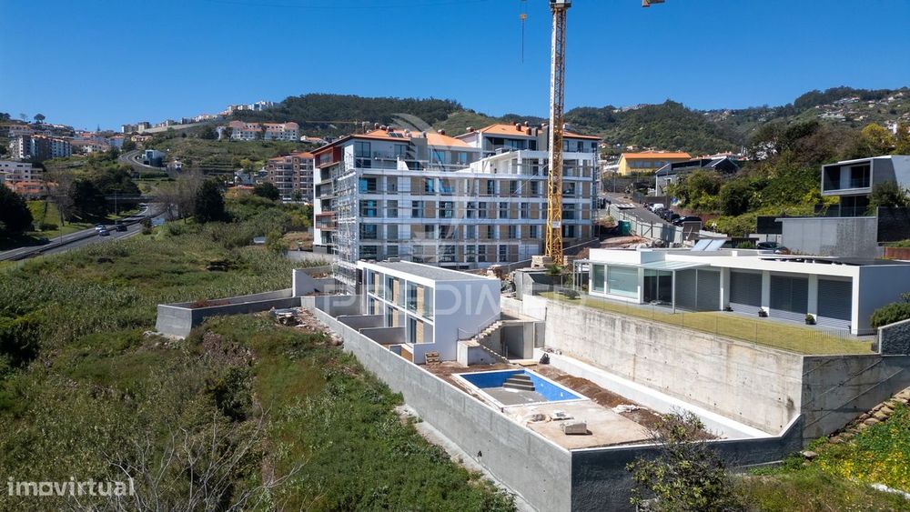 Apartamento T2 - no Centro Caniço