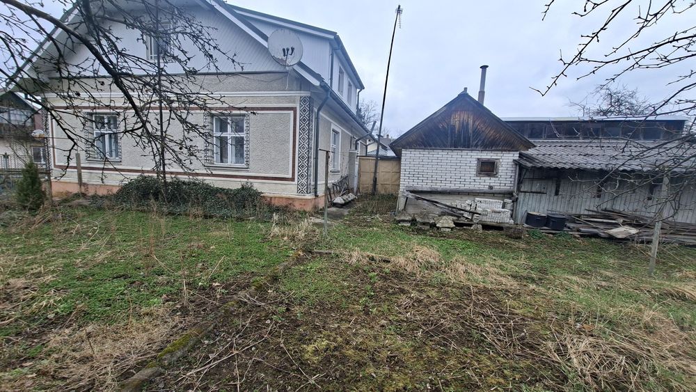 Продаж будинку. КОМУНІКАЦІЇ. Індивідуальне оп. МАЙСТЕРНЯ .Гараж.Земля