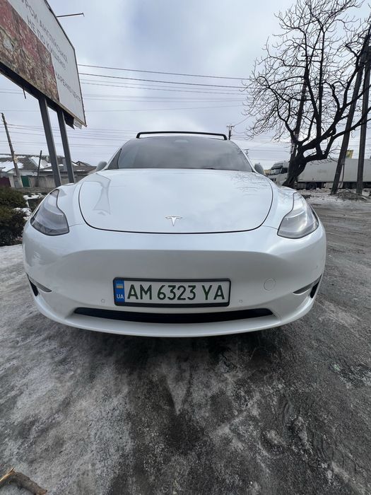 Tesla model Y Performance 2022