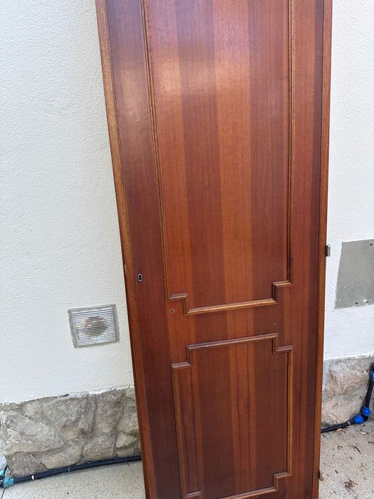 portas de roupeiro em madeira