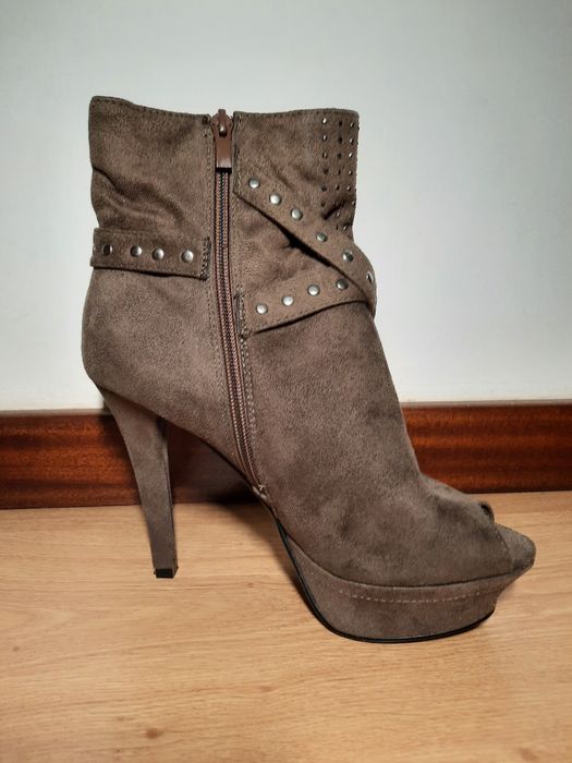 Botas giríssimas