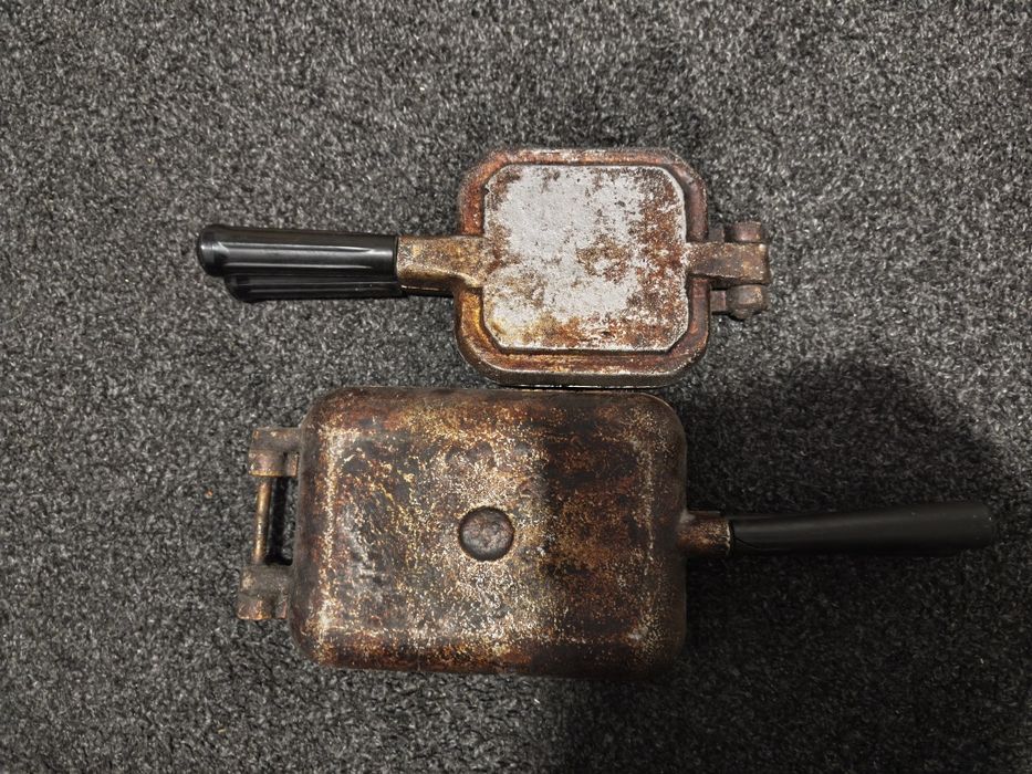 Советские формы для выпечки. Вафельница