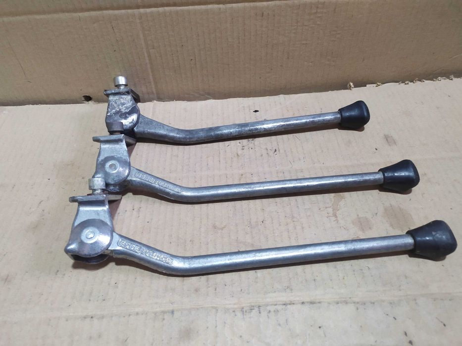 Подножка под 28 колесо с колпачком