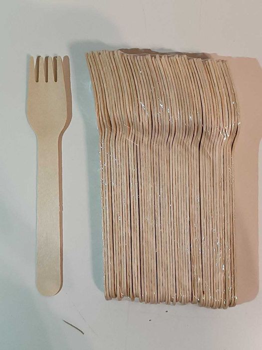 Garfos, colheres, facas de madeira