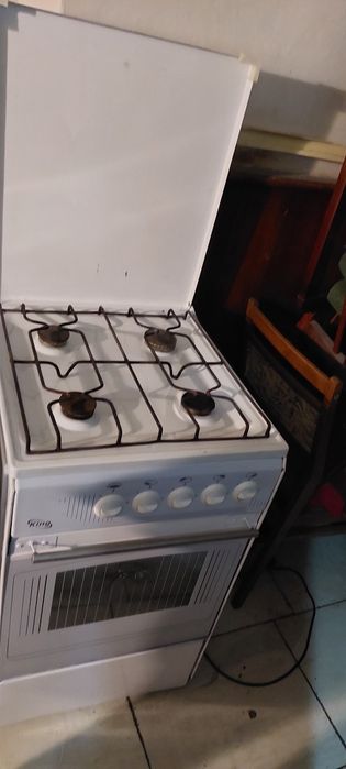 Газовая плита дуже гарна красива, продаётся