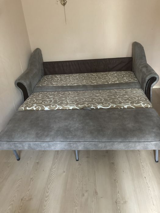 Продам диван.