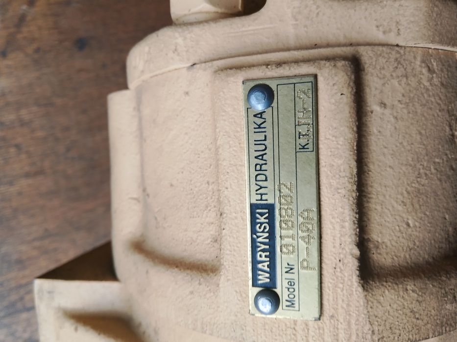 Pompa zębata P-37A ładowarka HSW Ł-34