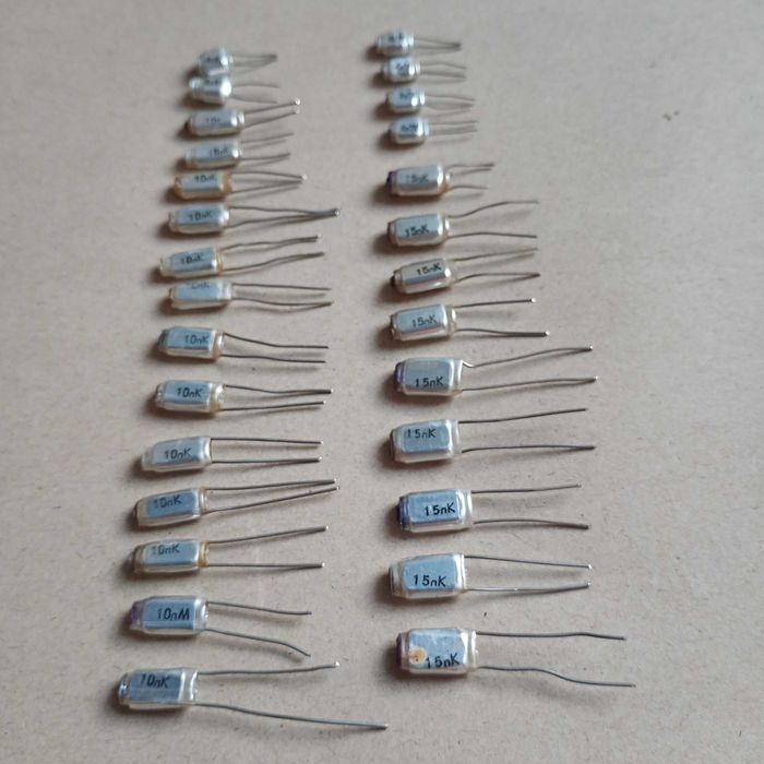 Część elektroniczna, kondensator