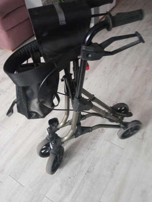 Balkonik do rehabilitacji chodzik